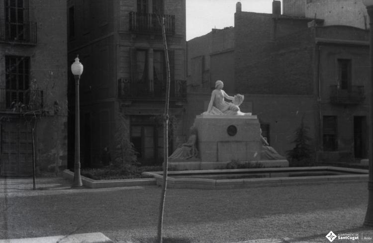 Monument a Alfons Sala, plaça Vella de Terrassa.