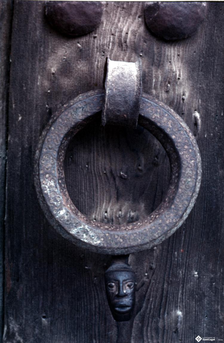 Picaporta de l'església de Sant Pere d'Octavià