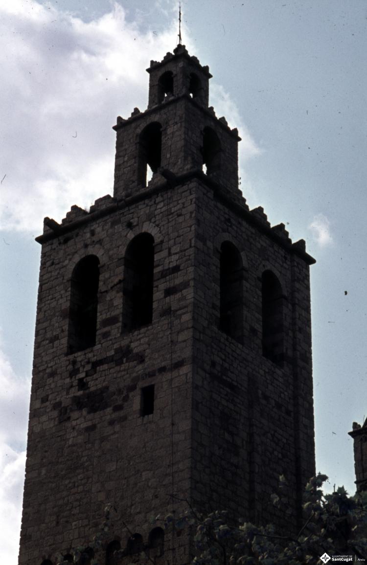 Vistes del monestir de Sant Cugat del Vallès.