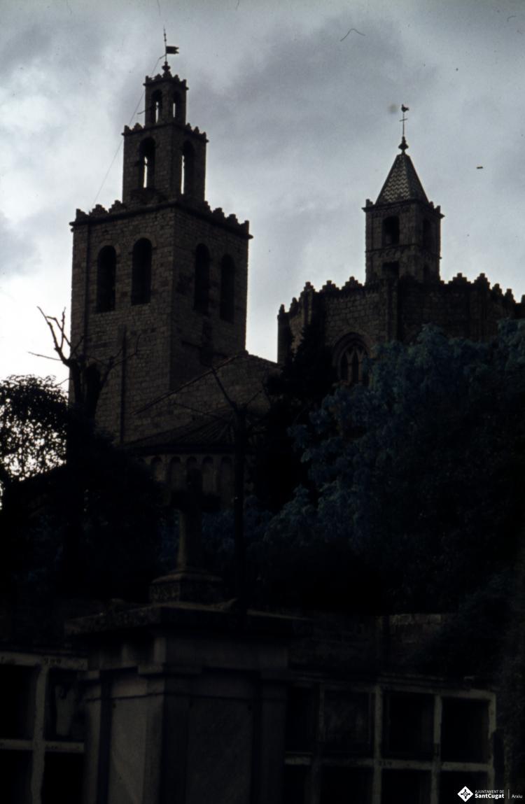Vistes del monestir de Sant Cugat del Vallès.