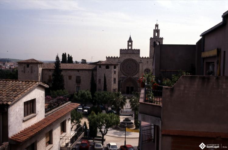 Vistes del monestir de Sant Cugat del Vallès.
