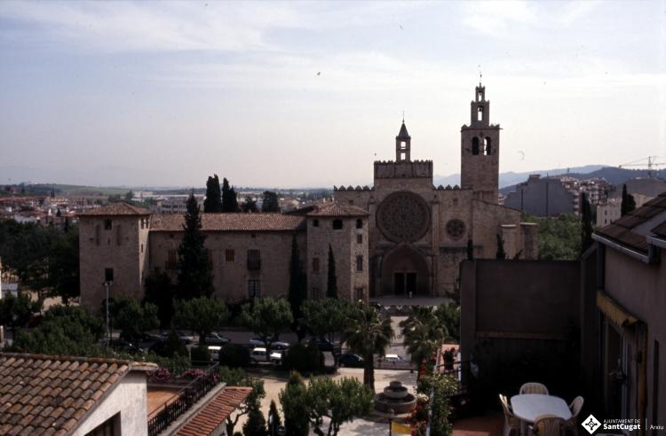 Vistes del monestir de Sant Cugat del Vallès.