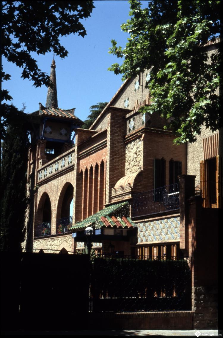 Casa Armet.
