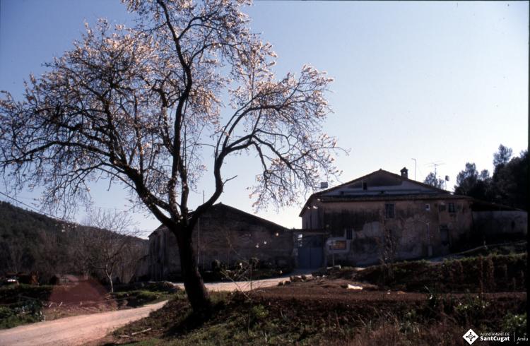 Masia Can Borrell.