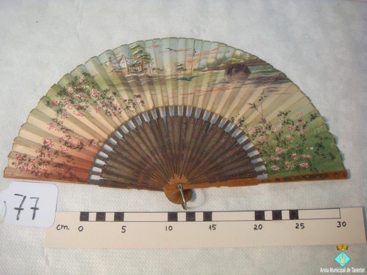0077-Vano decorat llac