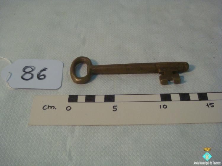 0086-Clau de bronze