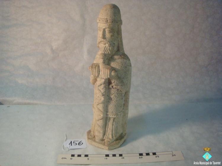 0156-Escultura de guerrer de pedra