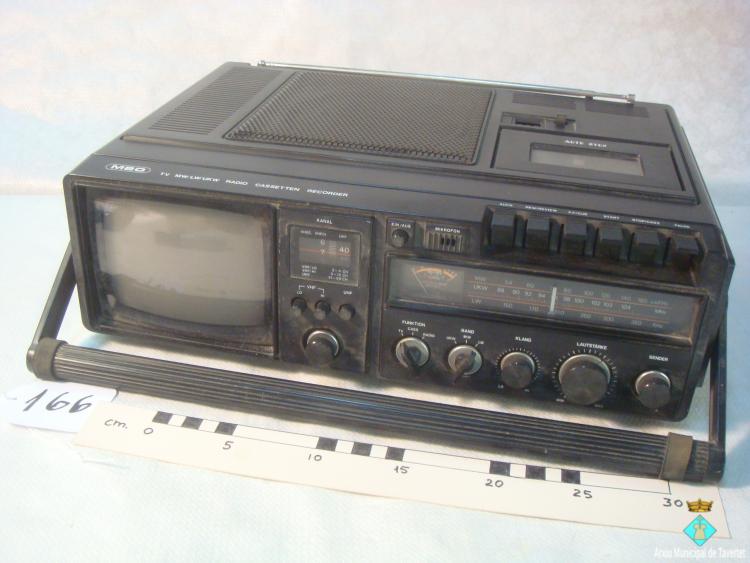 0166-Radiocasset