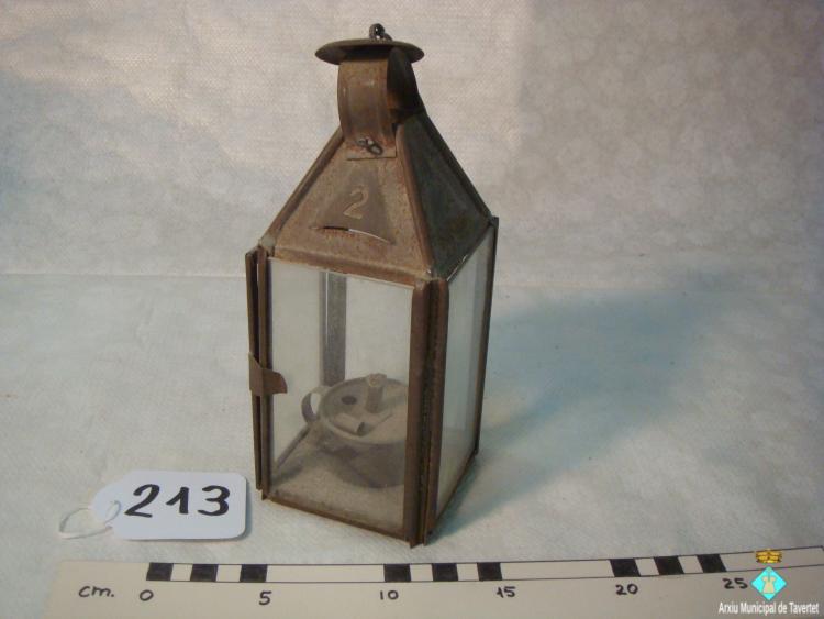 0213-Fanal quadrat de llauna