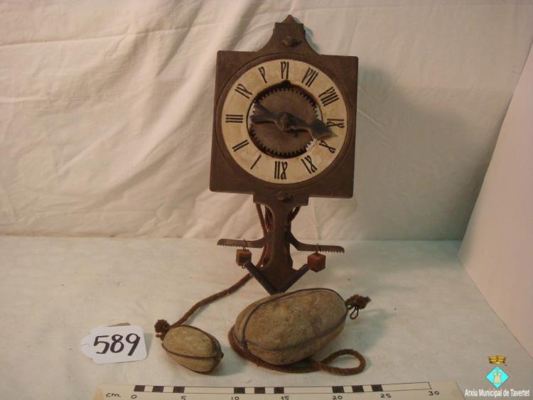 0589-Rellotge de pesos, imitació model medieval