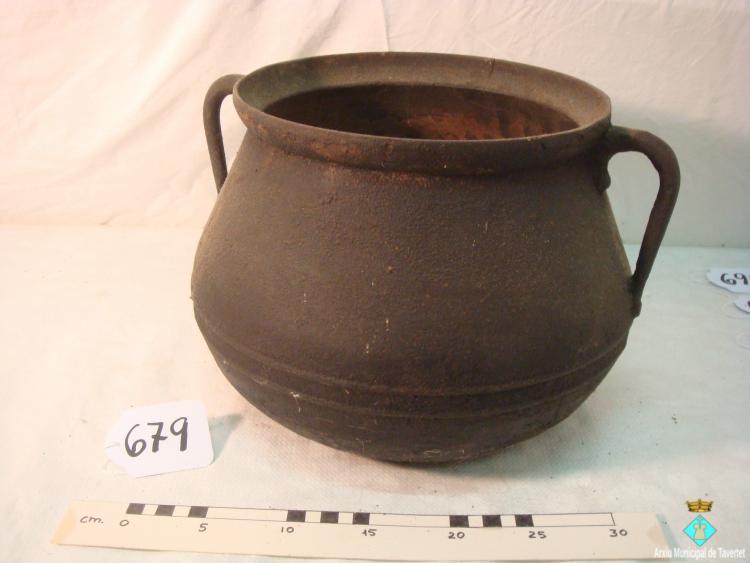 0679-Olla de ferro