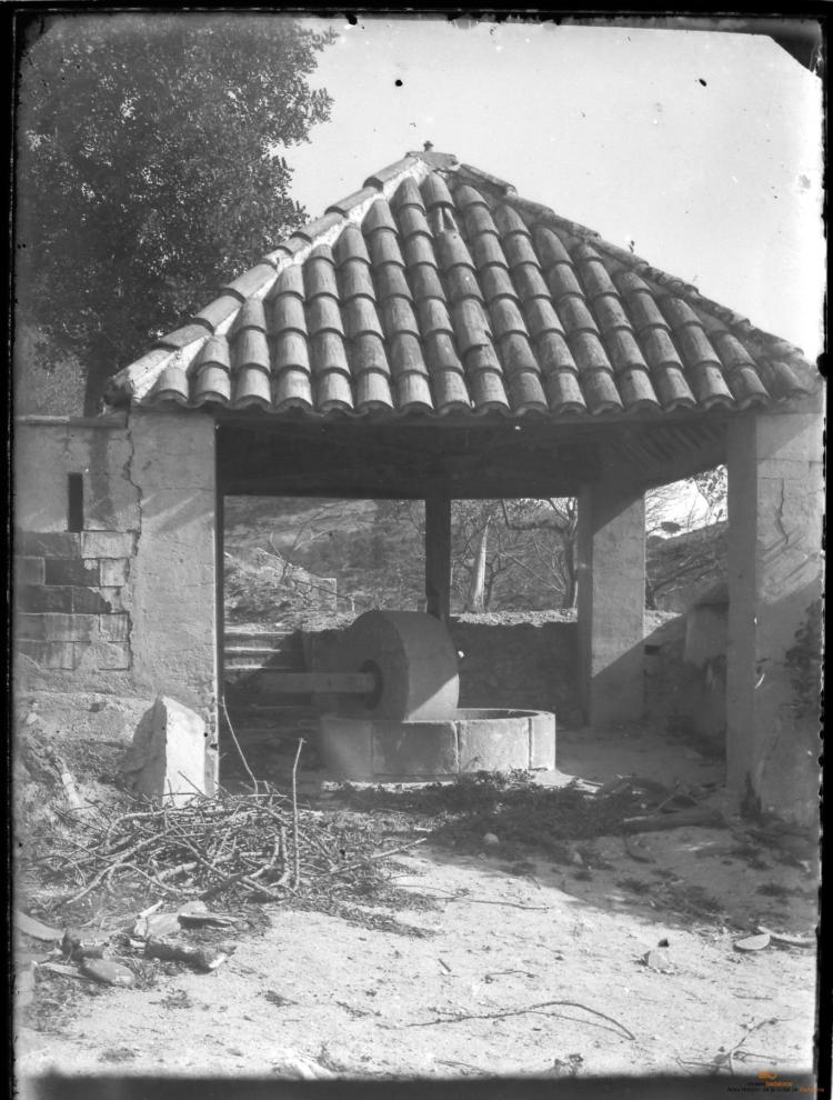 Can Miravitges. Molí d'oli