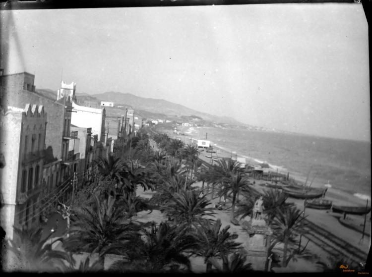 Vista de la Rambla (carrer del Carme a Montgat)