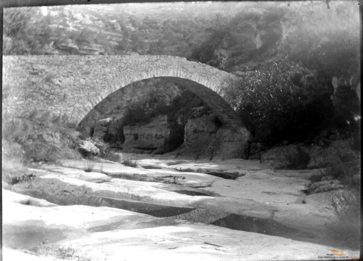 Paisatge. Pont de pedra