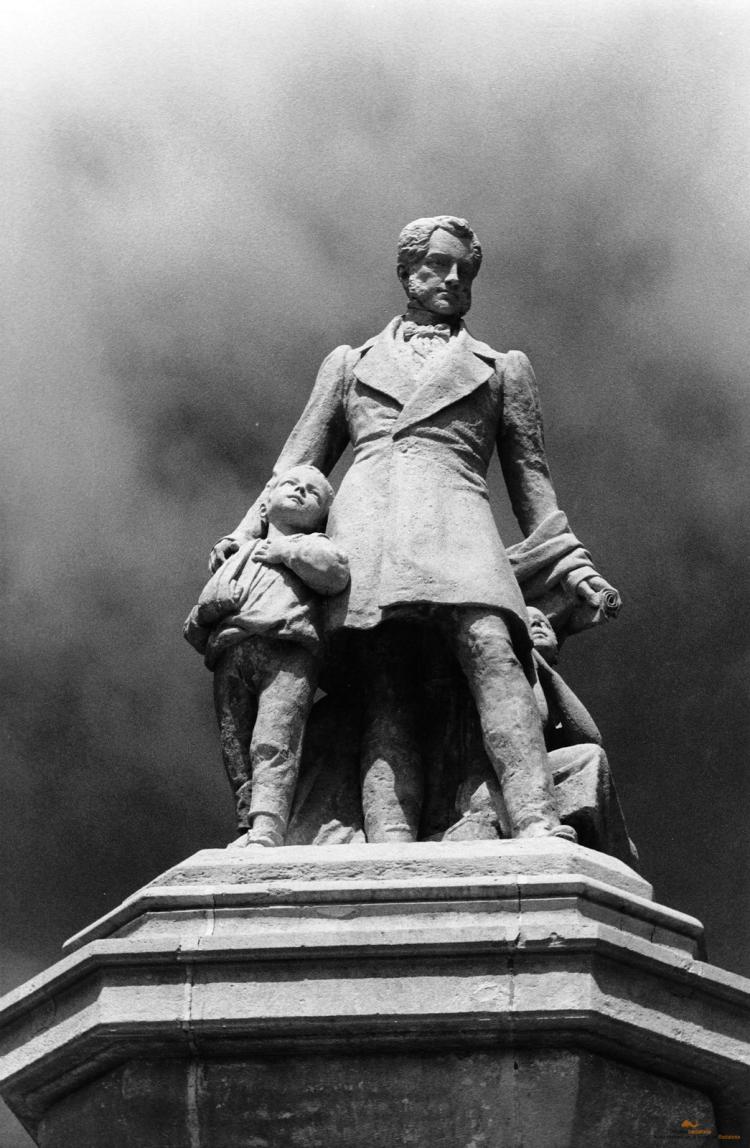 Monument a Roca i Pi