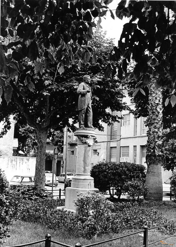 Monument a Enric Borràs