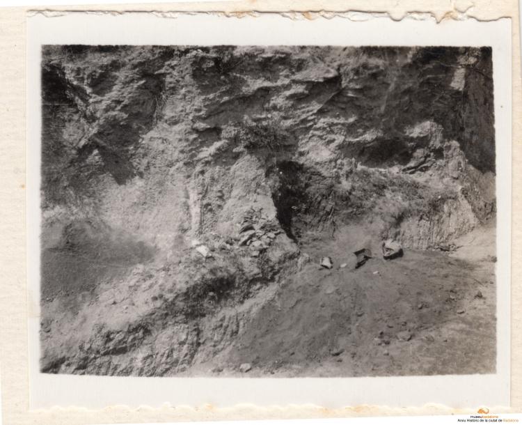 Arqueologia. Sitja excavada