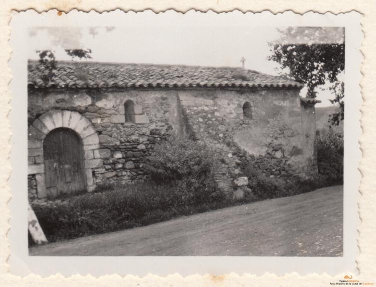 Església romànica als afores de Sant Celoni a la carretera de Gualba