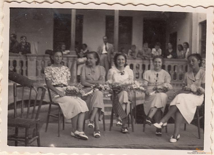 Jocs Florals de l'Escola Catalana. La Cort d'Amor