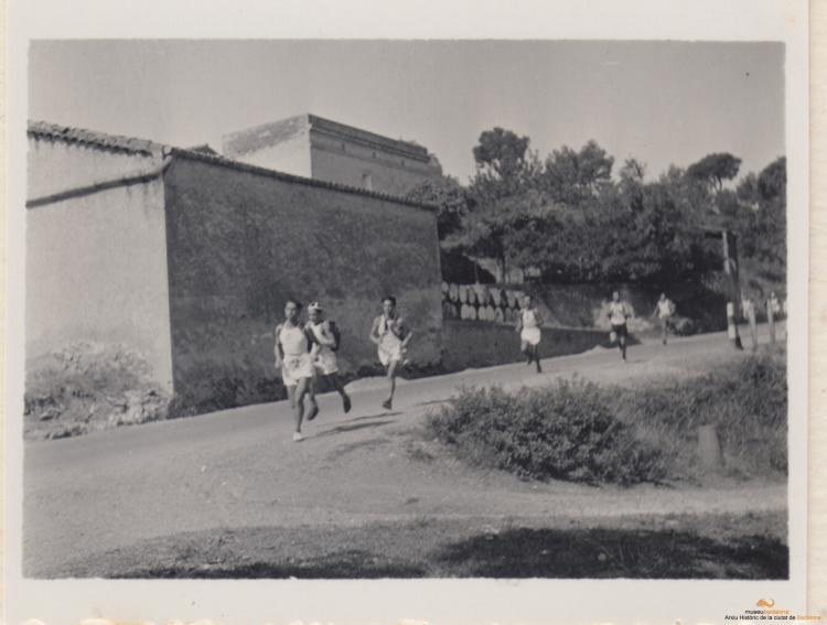 Aplec de l'Aramprunyà. Cursa a peu