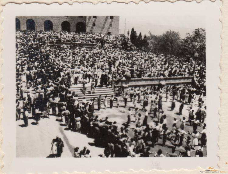 Aplec a Montserrat. Llántia del Sardanista