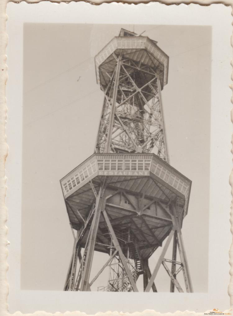 Torre de Jaume I al moll de Barcelona