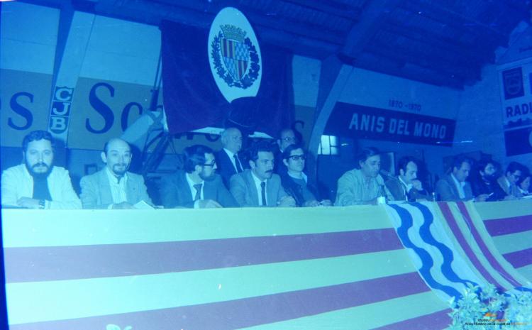 Ajuntament Ple al paveló de la Plana