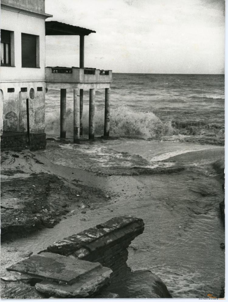 Platja. Clavagueres. Col·lector