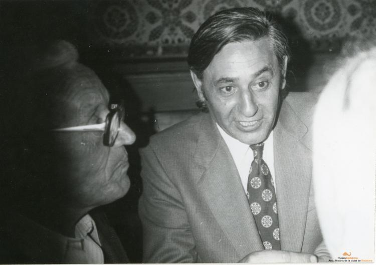 Acte dhomenatge, nomenament de fill predilecte i entrega de la medalla d'or de la ciutat a Joaquim Font i Cussó 