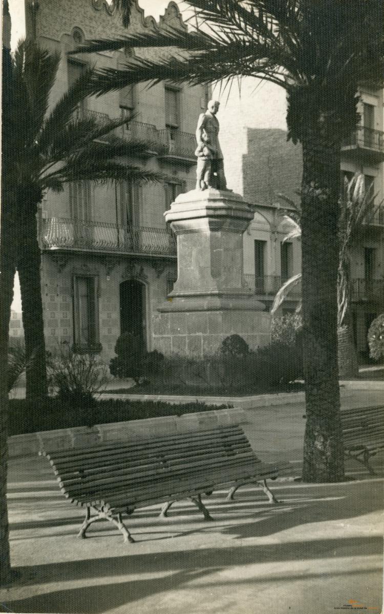 Escultura. Roca i Pi