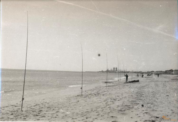 Platja. Pesca amb canya.