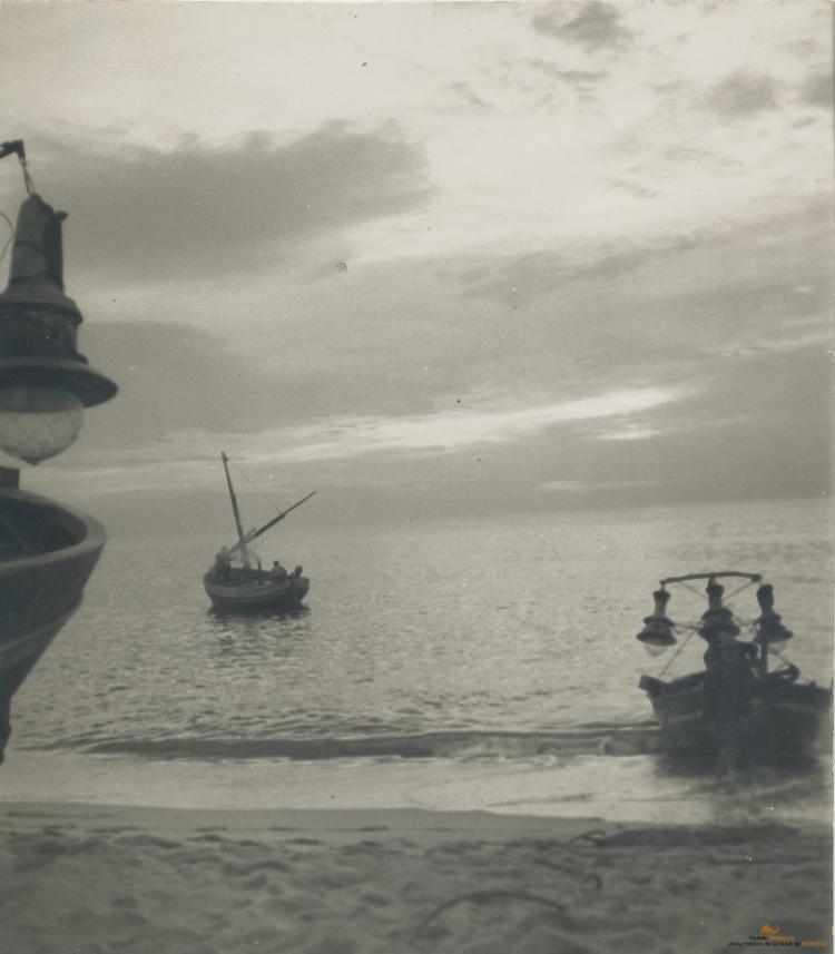 Platja. Barques. Pesca