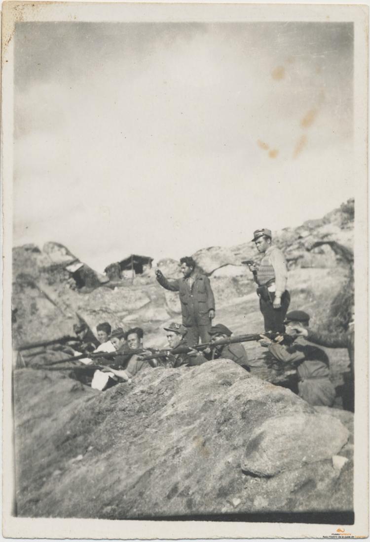 Crònica gràfica;Milicians
