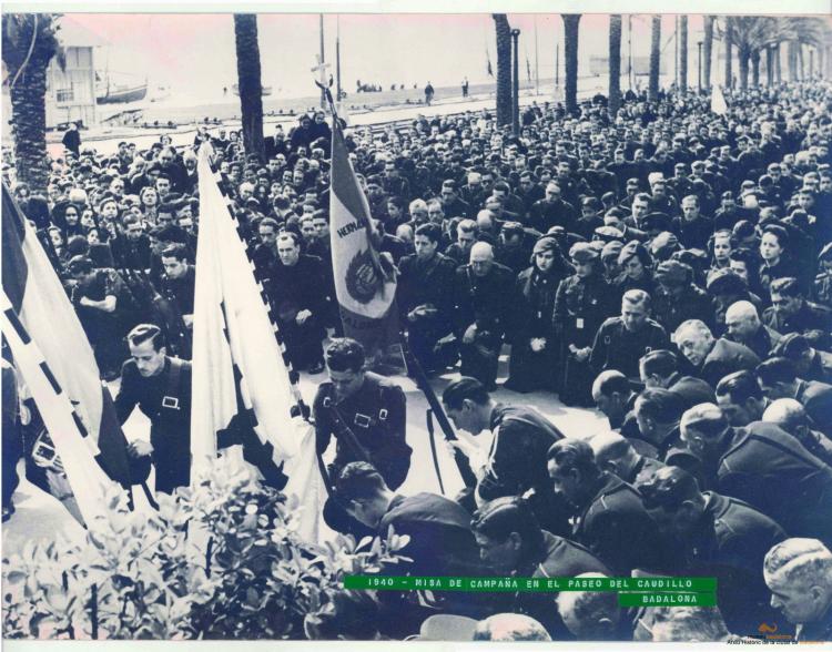 Crònica gràfica;Missa de campanya a la Rambla per celebrar el primer aniversari de l'entrada dels nacionals