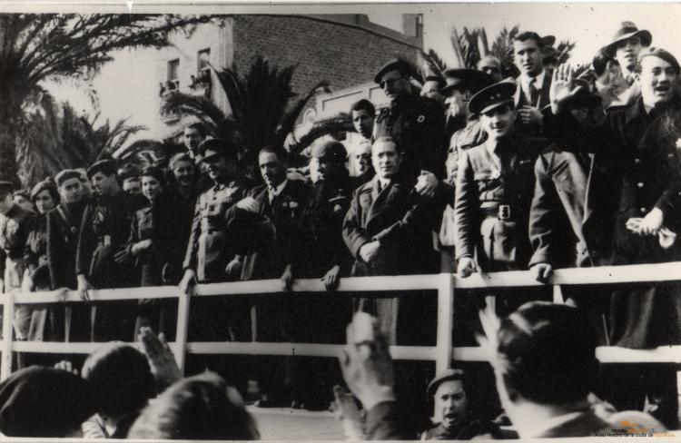 Crònica gràfica;Dia de la Joventut