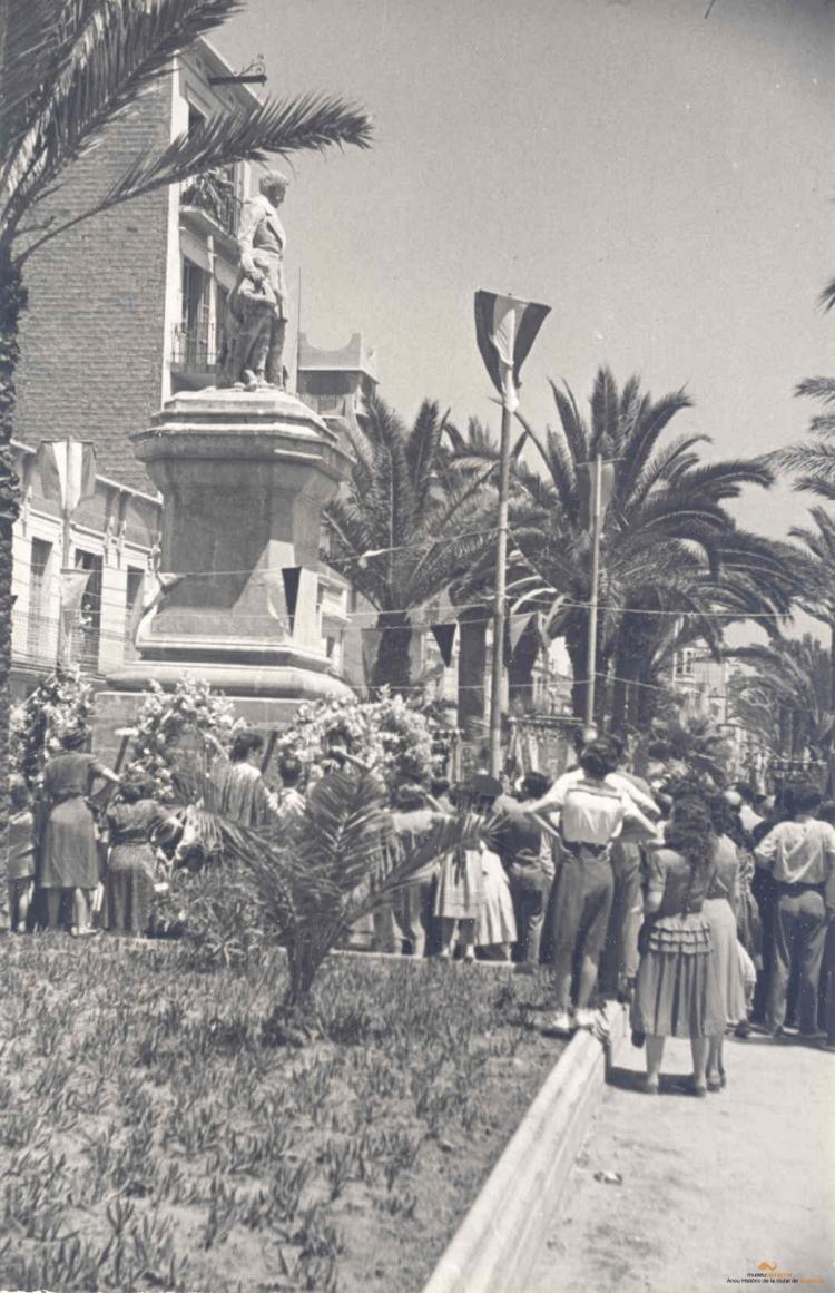 Crònica gràfica;Centenari de la mort de Vicenç Roca i Pi