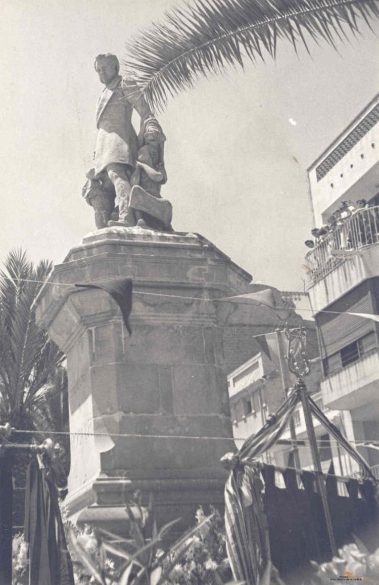 Crònica gràfica;Centenari de la mort de Vicenç Roca i Pi