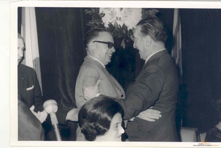 Crònica gràfica;Lliurament de la Medalla dOr de la Ciutat, a Josep M. Cuyàs