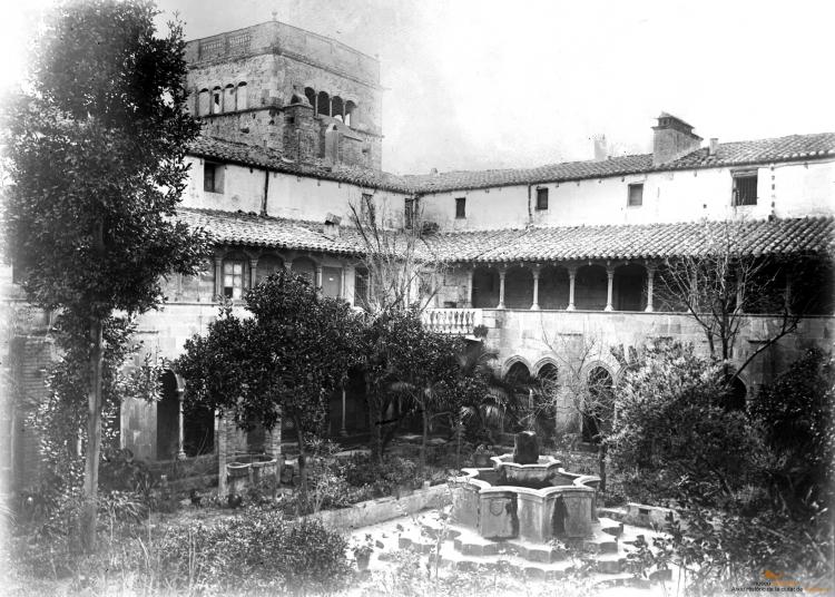 Sant Jeroni de la Murtra. Claustre