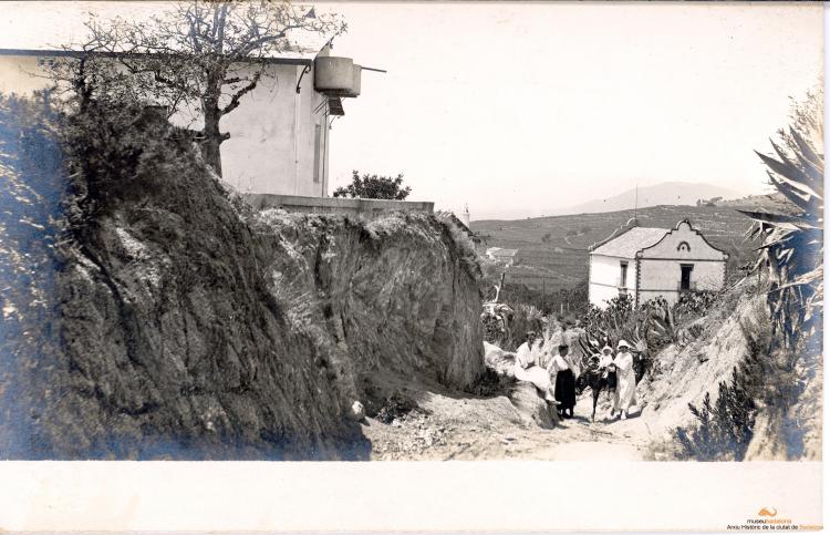Colònia Sant Antoni, pel camí de Massanuch