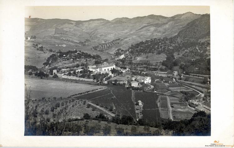 Vall de Pomar des de dalt de Canyet, Can Miravitges