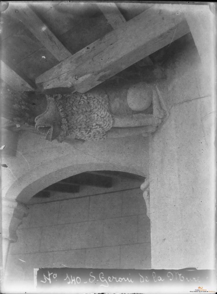 Sant Jeroni de la Murtra. Gàrgola 2on pis claustre