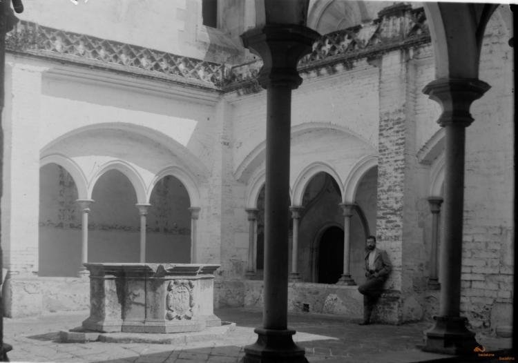 Cartoixa de Montalegre. Claustre