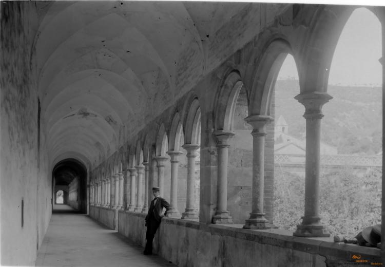 Cartoixa de Montalegre. Claustre
