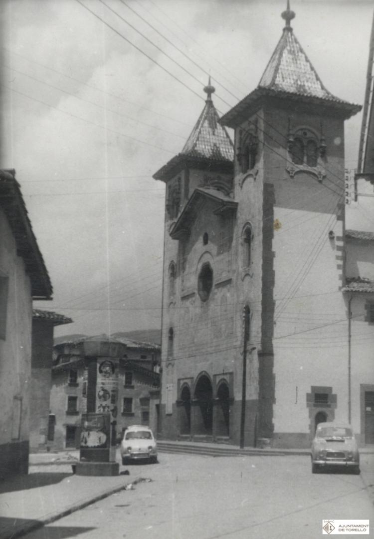 Església de Sant Feliu i Plaça de la Vila