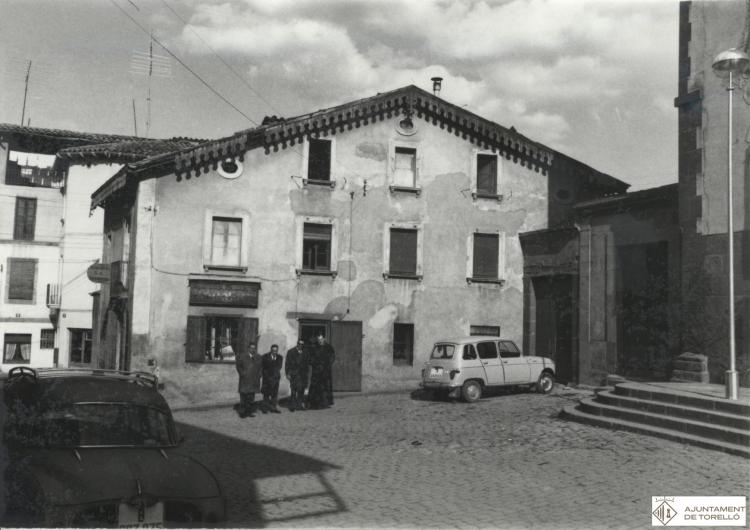 Antiga casa Estanc de Dalt (can Gudayol) al carrer Mossèn Parassols