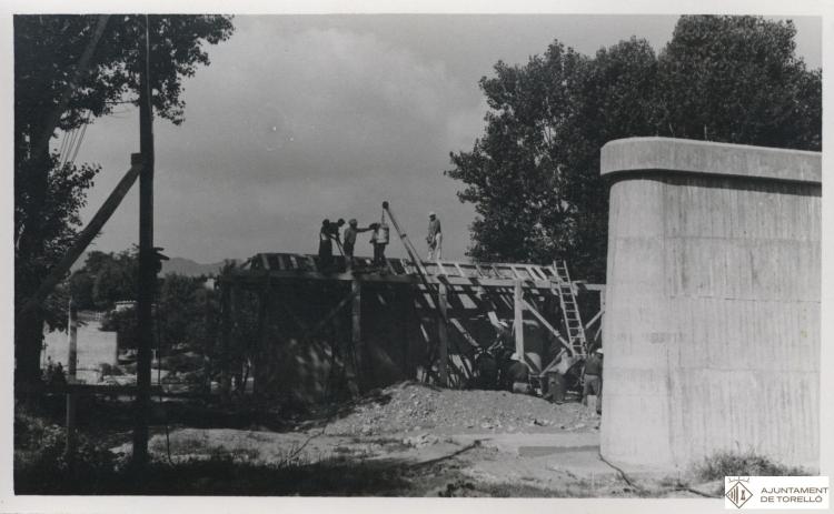 Construcció del pont de Conanglell