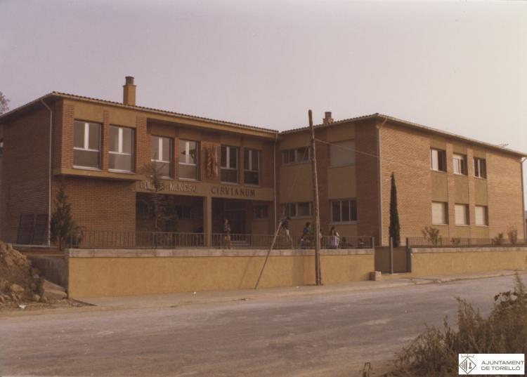 Institut Cirvianum a l'avinguda Pompeu Fabra