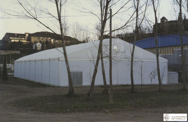 Carpa municipal a la zona esportiva