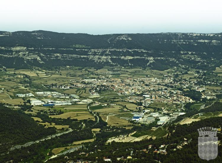 Vista aèria de Centelles, presa des del sud-est